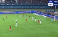 半场：河南1-0国安，钟义浩百场破门，曹永竞射中横梁